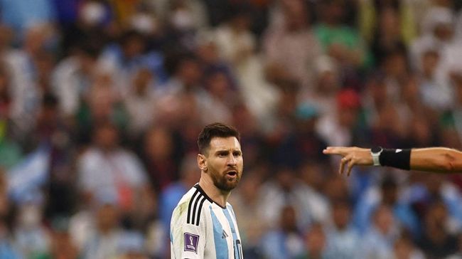 Berikut tiga rekor hebat Lionel Messi usai mencetak sebuah gol dan assist saat melawan Meksiko di laga fase grup Piala Dunia 2022.