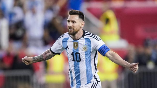 Lionel Messi tak tergantikan di timnas Argentina, sementara Mauro Icardi dicoret dari skuad di Piala Dunia 2022 di Qatar.