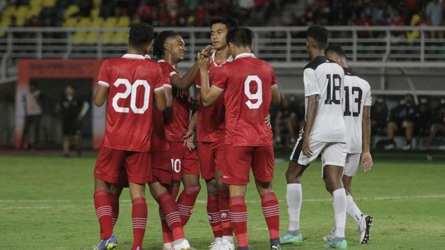 Kemenangan Timnas Indonesia U-20 atas Moldova dengan skor 3-1 di Turki, Selasa (1/11) diwarnai oleh lemparan maut Robi Darwis yang berujung gol.
