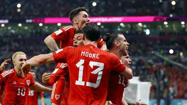 Laga timnas Wales vs Iran dalam lanjutan pertandingan Grup B Piala Dunia 2022 bisa disaksikan lewat live streaming, Jumat (25/11).