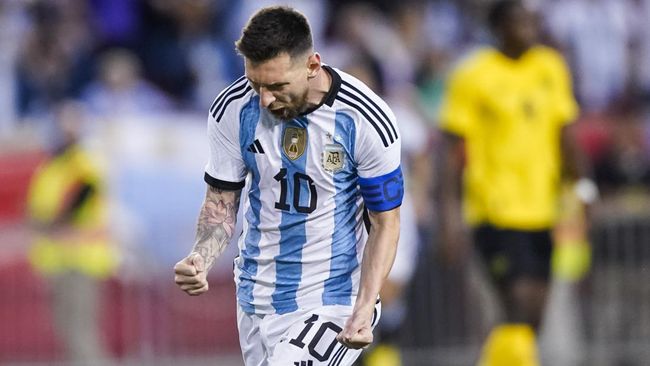 Pelatih timnas Argentina Lionel Scaloni melihat Lionel Messi tampak menikmati waktu bersama rekan setimnya jelang bertarung di Piala Dunia 2022.