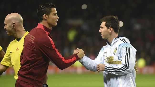 Cristiano Ronaldo memberikan pujian pada Lionel Messi yang selama ini dianggap sebagai rival utama dalam perjalanan kariernya.