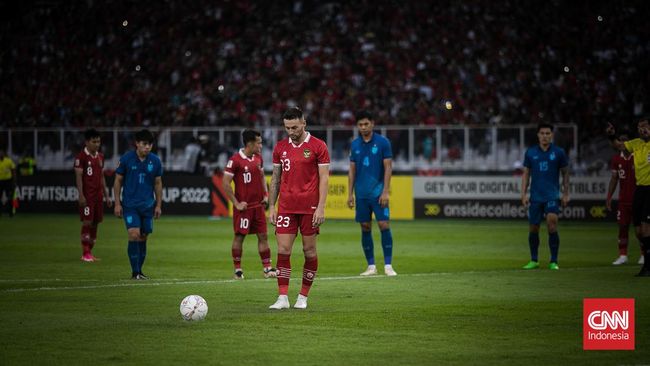 Gelandang Marc Klok mengatakan Timnas Indonesia bermain buruk setelah Thailand mendapatkan kartu merah pada babak kedua.