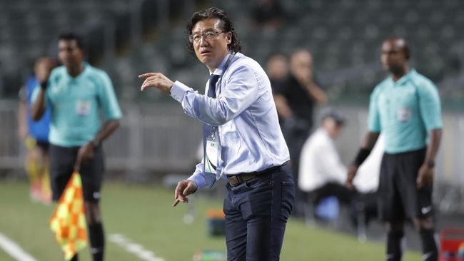 Pelatih timnas Malaysia Kim Pan Gon pusing setelah 12 pemain memutuskan mundur jelang Piala AFF 2022.