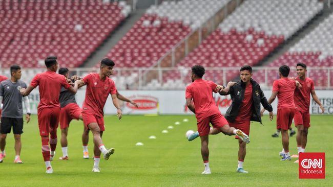 Timnas Indonesia akan bersua Kamboja pada laga perdana Grup A Piala AFF 2022. Berikut susunan pemain Timnas Indonesia vs Kamboja.