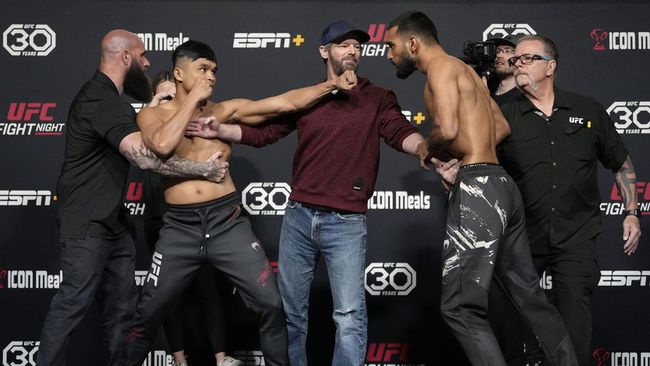 Berikut link live streaming Road to UFC antara Jeka Saragih dan Ansul Jubli yang akan bertarung di UFC Apex, Nevada, Minggu (5/2).