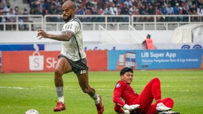 David Da Silva menolak puas meski berstatus sebagai top skor Liga 1 dan Persib Bandung berada di puncak klasemen sementara.
