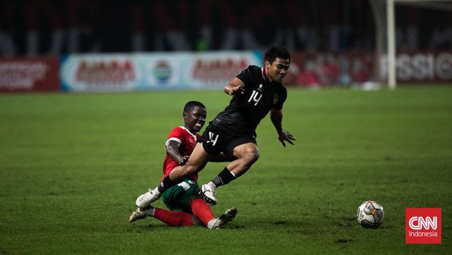 Pemain Timnas Indonesia Asnawi Mangkualam main di tujuh menit krusial saat Jeonnam secara dramatis menahan imbang tuan rumah Chungnam Asan di Liga Korea.