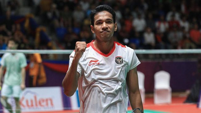 Sebanyak empat wakil Indonesia lolos ke babak 32 besar Kejuaraan Dunia Badminton 2023 usai menjalani pertandingan hari pertama, Senin (21/8).