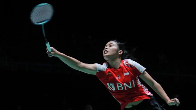 Tunggal putri Indonesia Gregoria Mariska Tunjung melenggang ke babak 16 besar Kejuaraan Dunia BWF 2023 usai mengalahkan wakil Singapura Yeo Jia Man.