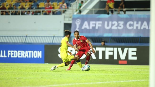 Timnas Indonesia U-23 gagal menempati puncak klasemen Grup B Piala AFF U-23 2023 usai kalah 1-2 dari Malaysia di Stadion Rayong.
