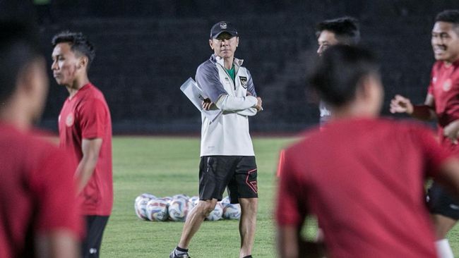 Shin Tae Yong mengungkapkan alasan banyak gol Timnas Indonesia U-23 tidak berasal dari striker di Kualifikasi Piala Asia U-23 2024.