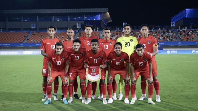 Ketua Umum PSSI Erick Thohir membakar semangat Timnas Indonesia U-24 usai menang di laga pembuka Asian Games 2023 melawan Kirgistan.
