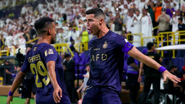 Cristiano Ronaldo menjadi bintang kemenangan besar Al Nassr 5-1 atas Al Hazm pada pertandingan Liga Arab Saudi, Minggu (3/9) dini hari WIB.