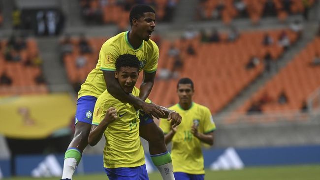 Klasemen Grup C Piala Dunia U-17 2023 mengalami perubahan setelah Inggris dan Brasil sama-sama meraih kemenangan di matchday kedua, Selasa (14/11).