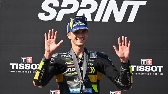 Pembalap Italia, Luca Marini resmi meninggalkan Mooney VR46 Racing Team milik Valentino Rossi di akhir musim MotoGP 2023.
