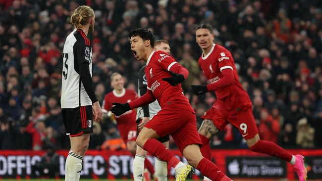 Liverpool menang dramatis 4-3 atas Fulham pada laga pekan ke-14 Liga Inggris di Stadion Anfield, Minggu (3/12).