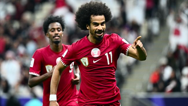 Profil Akram Afif yang menjadi bintang kemenangan besar Qatar atas Lebanon pada laga perdana Grup A Piala Asia 2023, Jumat (12/1) malam WIB.