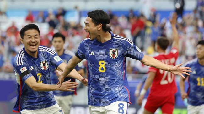 Jepang memimpin 3-2 atas Vietnam dalam babak pertama laga fase grup Piala Asia 2023 (2024) di Stadion Al Thumama, Doha, Qatar, Minggu (14/1).
