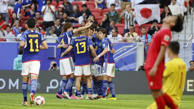 Jepang mengalahkan Vietnam pada laga fase grup Piala Asia 2023 (2024) di Stadion Al Thumama, Doha, Qatar, Minggu (14/1) malam waktu Indonesia.