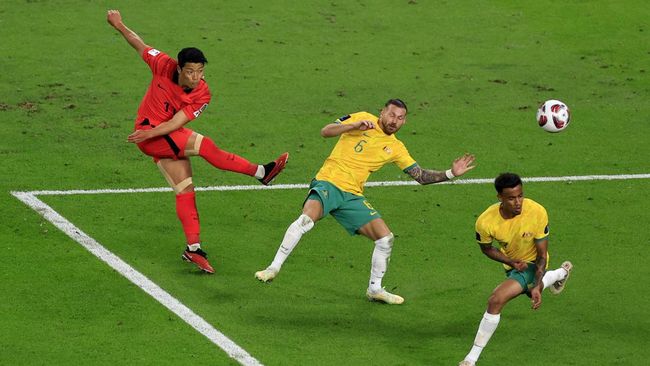 Australia dan Korea Selatan bermain imbang 1-1 selama 90 menit pada babak perempat final Piala Asia 2023 sehingga berlanjut ke perpanjangan waktu.
