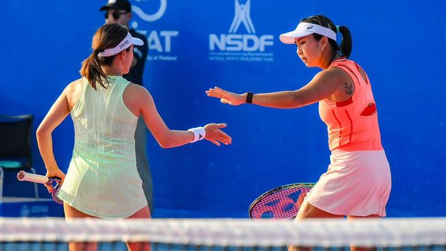 Petenis Indonesia Aldila Sutjiadi sukses merebut gelar Thailand Open 2024 nomor ganda putri bersama Miyu Kato (Jepang).