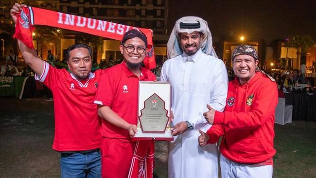 Suporter Timnas Indonesia Ultras Garuda Qatar berhasil meraih penghargaan dari AFC di Piala Asia 2023.