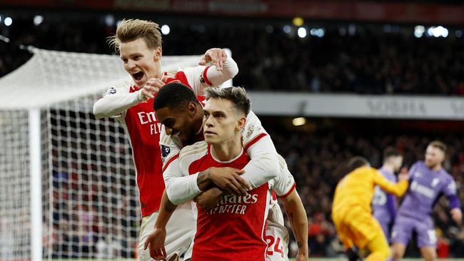 Arsenal punya peluang bagus untuk menguasai posisi puncak klasemen di pekan ke-28. Berikut cara Arsenal bisa melakukan hal tersebut.