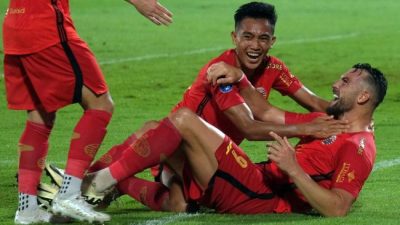 Klasemen Liga 1 2023/2024 mengalami perubahan setelah Persija Jakarta sukses membantai Dewa United 4-1, Sabtu (2/3).